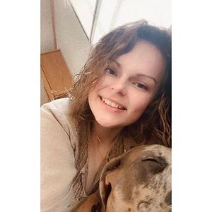 Meet your Posher, Haley